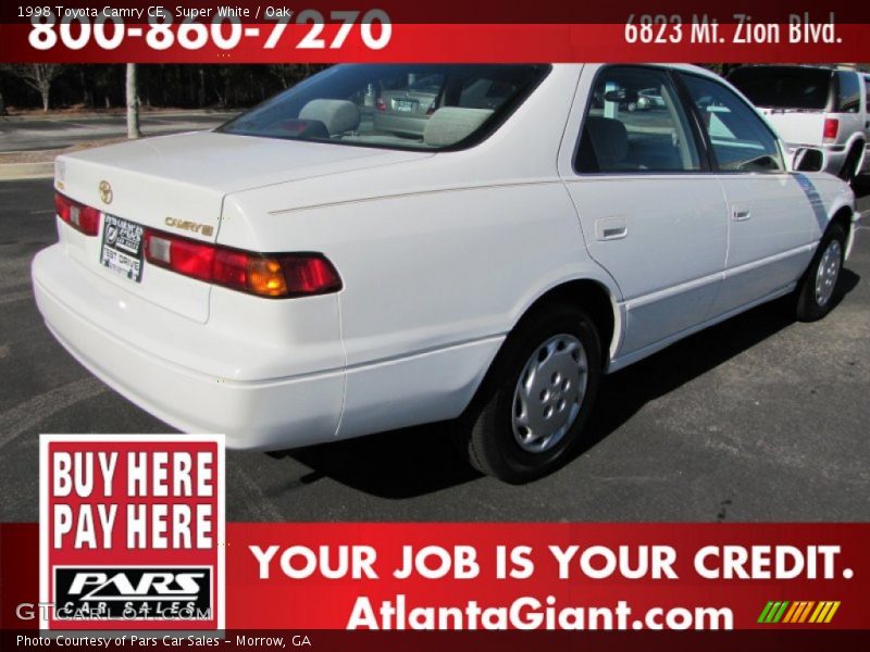 Super White / Oak 1998 Toyota Camry CE