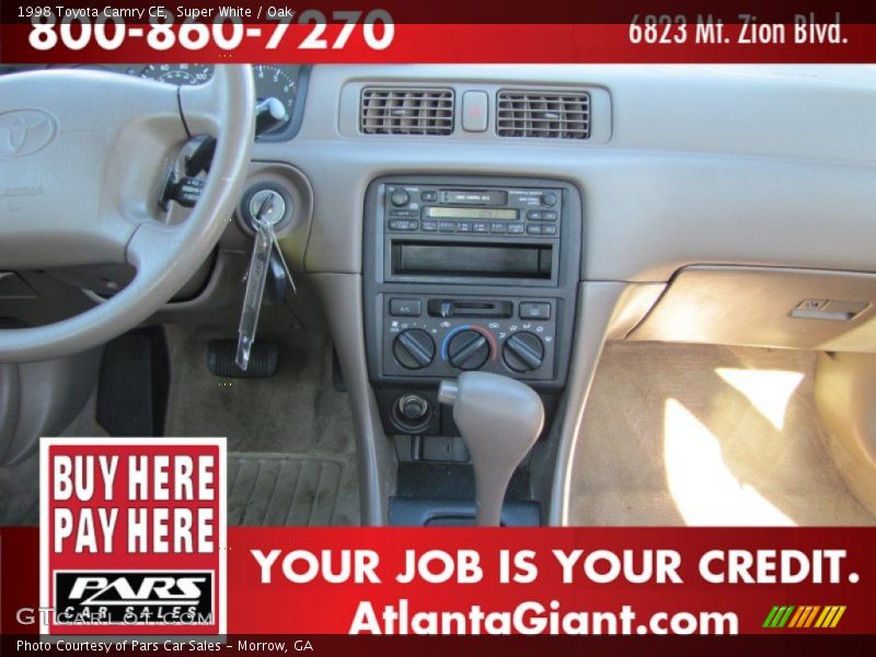 Super White / Oak 1998 Toyota Camry CE