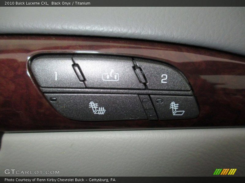 Black Onyx / Titanium 2010 Buick Lucerne CXL