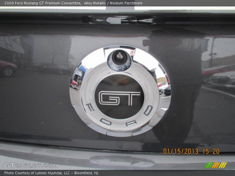 Alloy Metallic / Medium Parchment 2009 Ford Mustang GT Premium Convertible