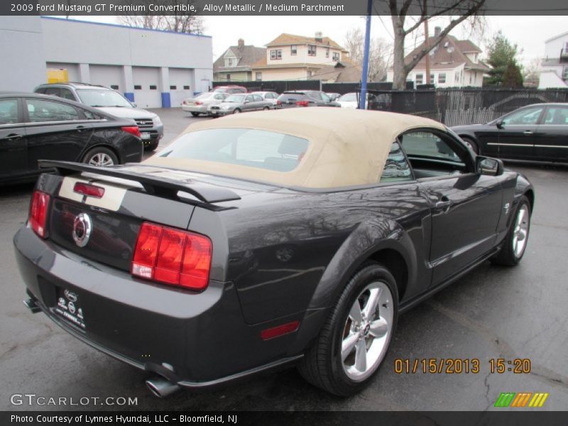 Alloy Metallic / Medium Parchment 2009 Ford Mustang GT Premium Convertible