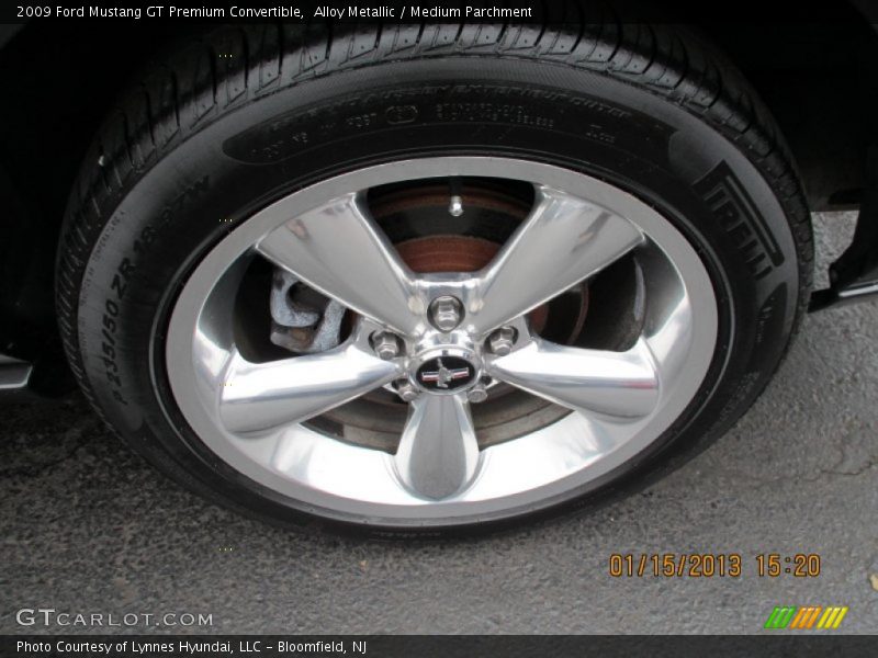 Alloy Metallic / Medium Parchment 2009 Ford Mustang GT Premium Convertible