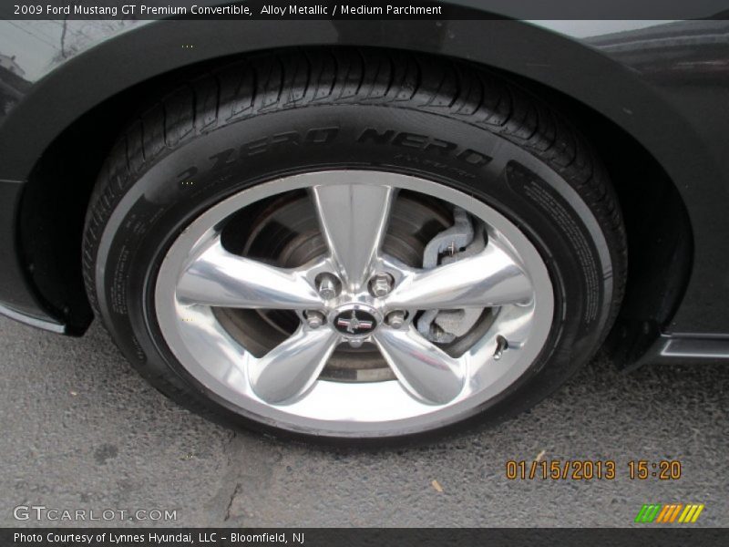 Alloy Metallic / Medium Parchment 2009 Ford Mustang GT Premium Convertible