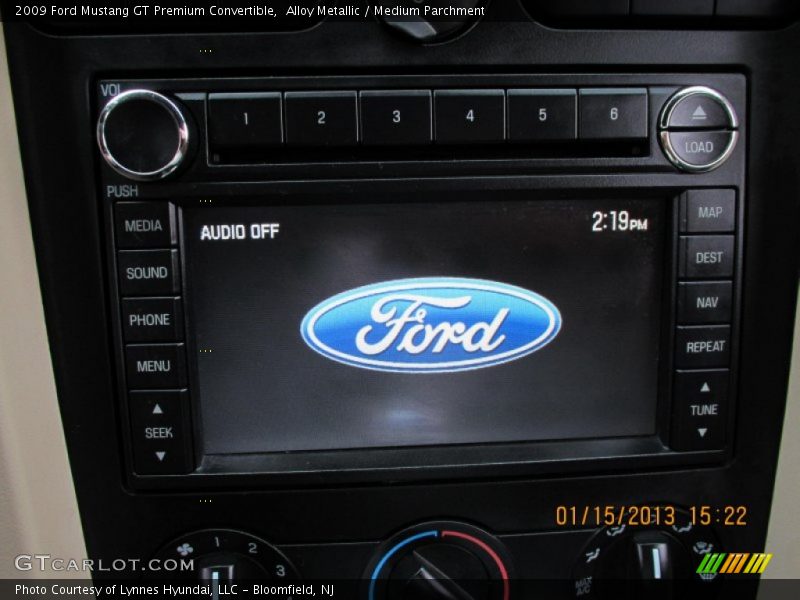 Alloy Metallic / Medium Parchment 2009 Ford Mustang GT Premium Convertible