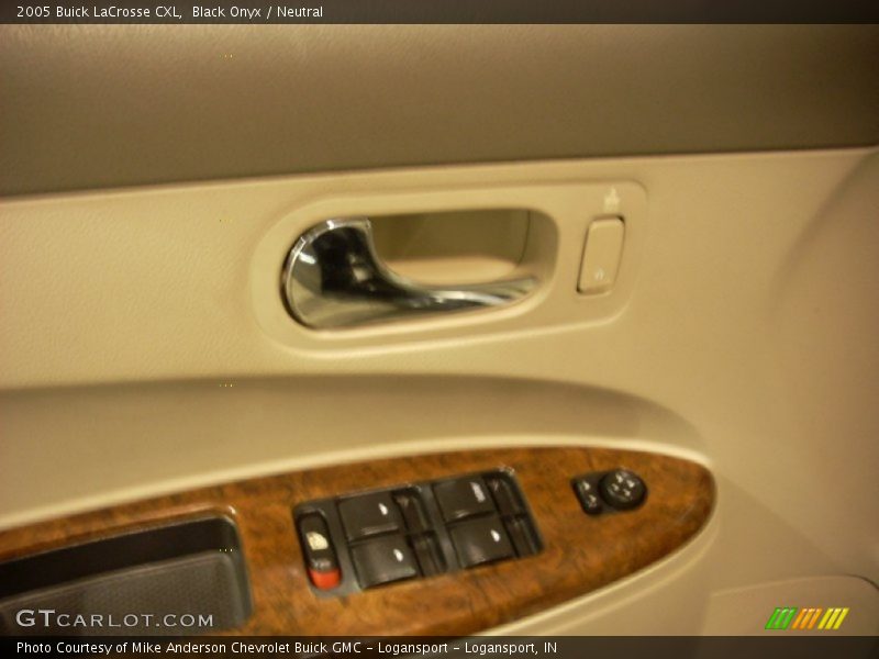 Black Onyx / Neutral 2005 Buick LaCrosse CXL