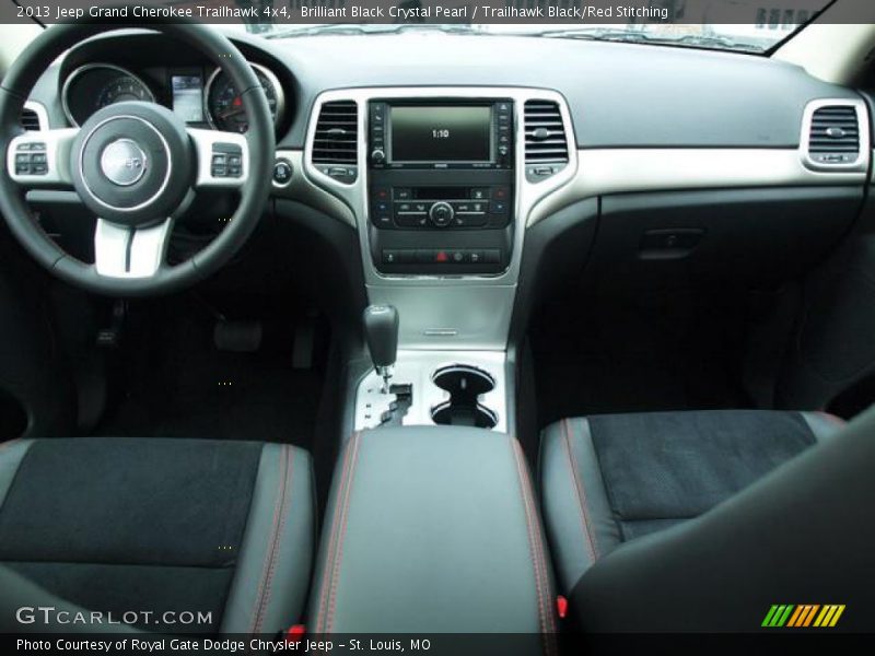 Dashboard of 2013 Grand Cherokee Trailhawk 4x4