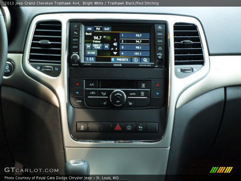 Controls of 2013 Grand Cherokee Trailhawk 4x4