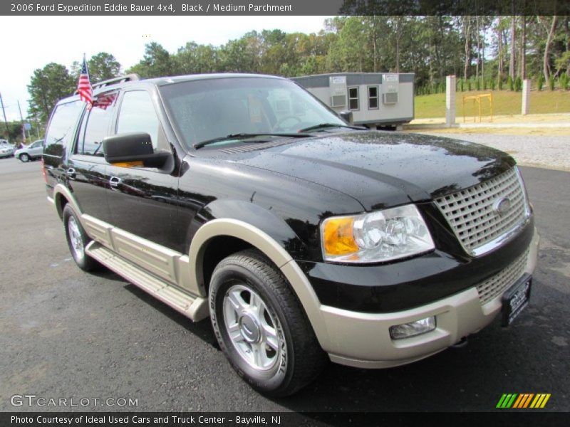 Front 3/4 View of 2006 Expedition Eddie Bauer 4x4