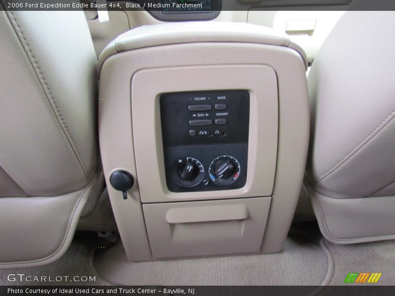 Black / Medium Parchment 2006 Ford Expedition Eddie Bauer 4x4