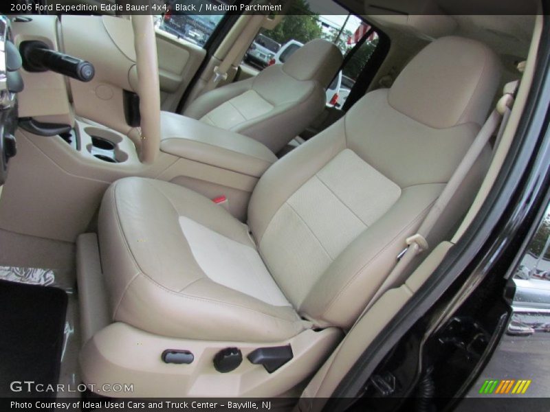 Front Seat of 2006 Expedition Eddie Bauer 4x4