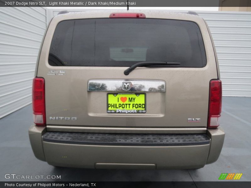 Light Khaki Metallic / Dark Khaki/Medium Khaki 2007 Dodge Nitro SLT