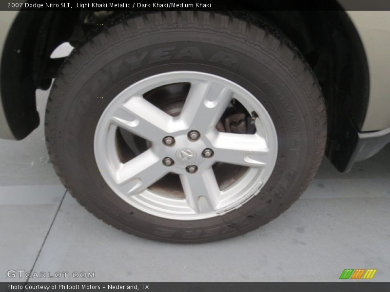 Light Khaki Metallic / Dark Khaki/Medium Khaki 2007 Dodge Nitro SLT