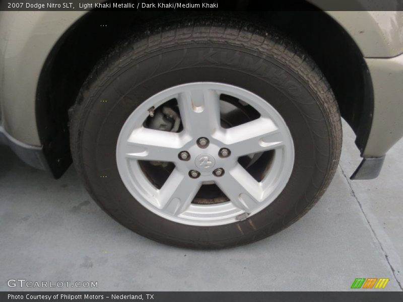 Light Khaki Metallic / Dark Khaki/Medium Khaki 2007 Dodge Nitro SLT