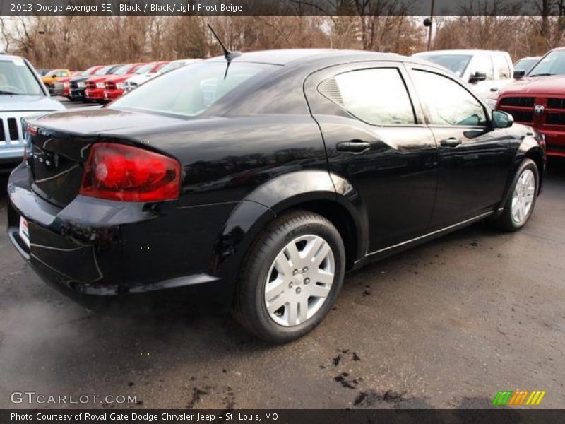 Black / Black/Light Frost Beige 2013 Dodge Avenger SE