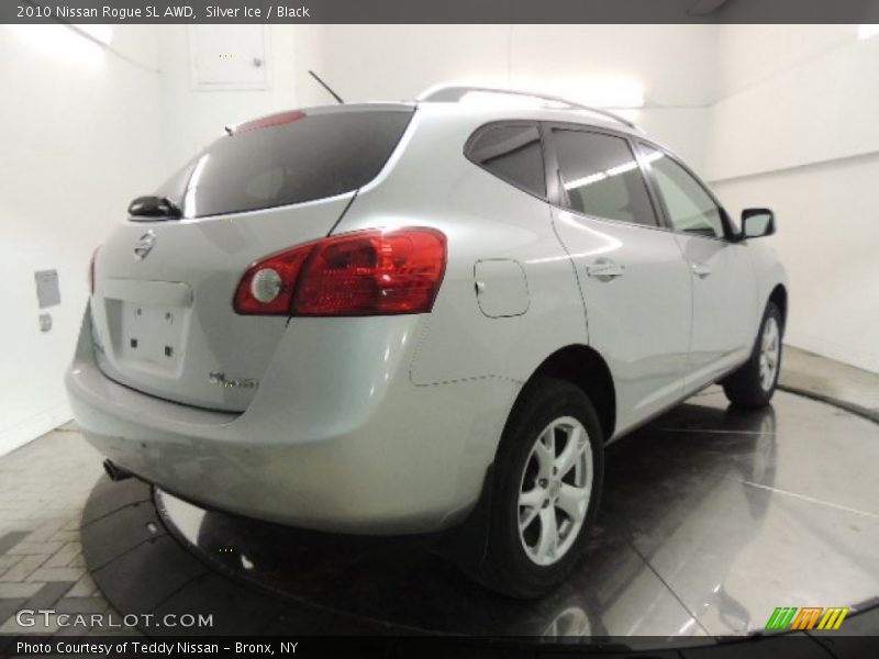 Silver Ice / Black 2010 Nissan Rogue SL AWD