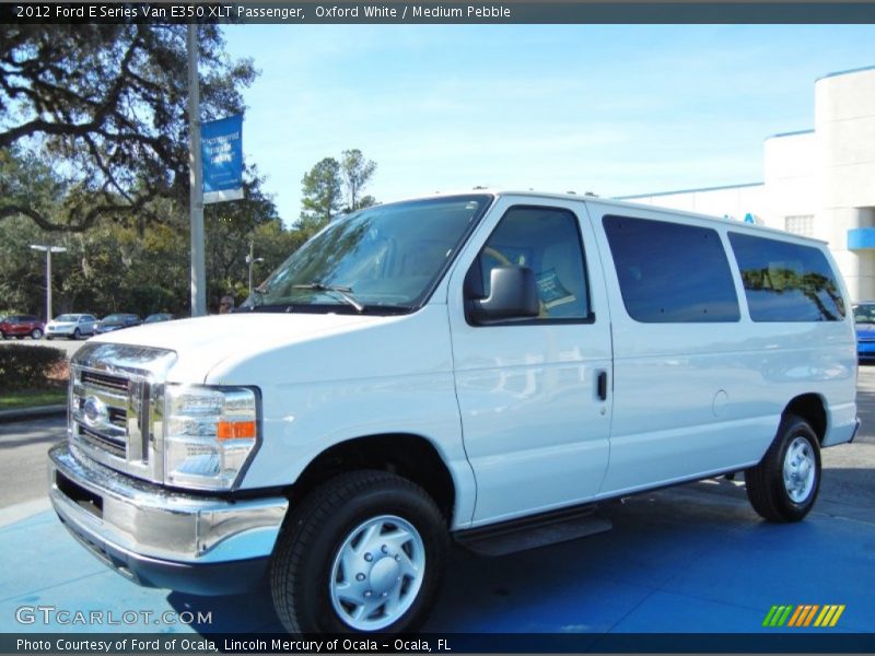 Oxford White / Medium Pebble 2012 Ford E Series Van E350 XLT Passenger