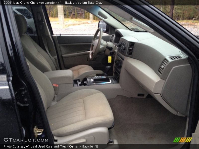 Black / Medium Slate Gray 2006 Jeep Grand Cherokee Laredo 4x4