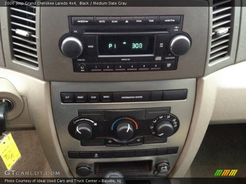 Black / Medium Slate Gray 2006 Jeep Grand Cherokee Laredo 4x4