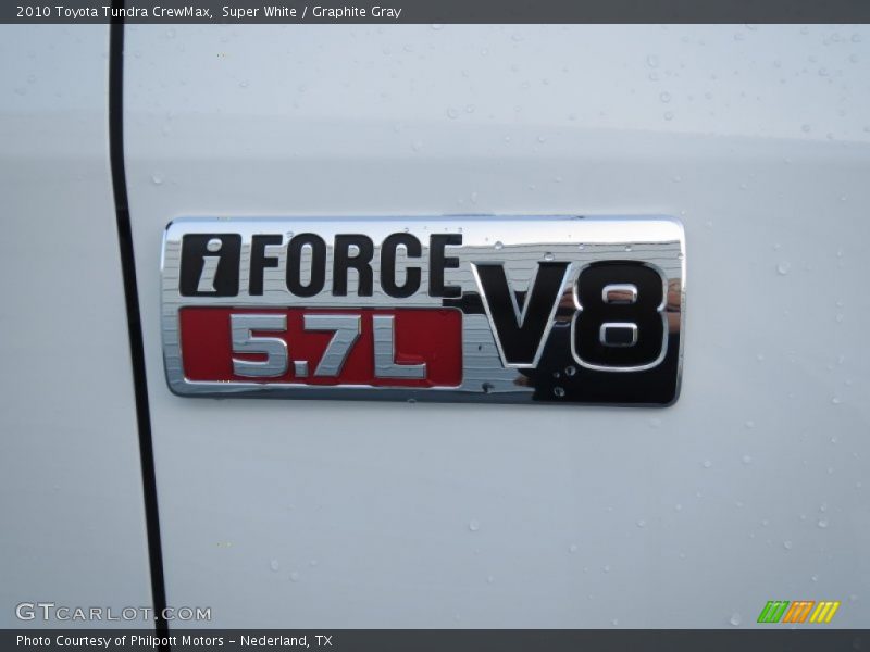 Super White / Graphite Gray 2010 Toyota Tundra CrewMax