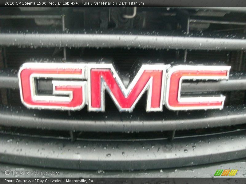 Pure Silver Metallic / Dark Titanium 2010 GMC Sierra 1500 Regular Cab 4x4