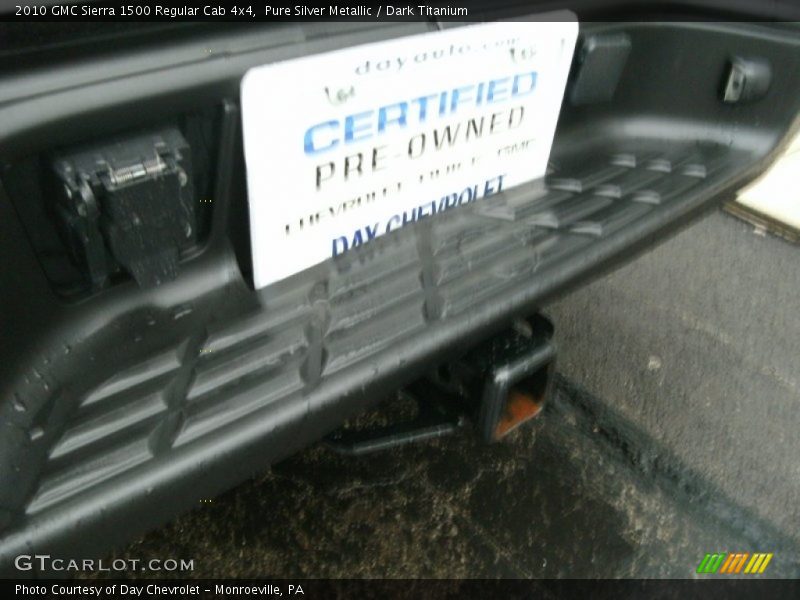 Pure Silver Metallic / Dark Titanium 2010 GMC Sierra 1500 Regular Cab 4x4