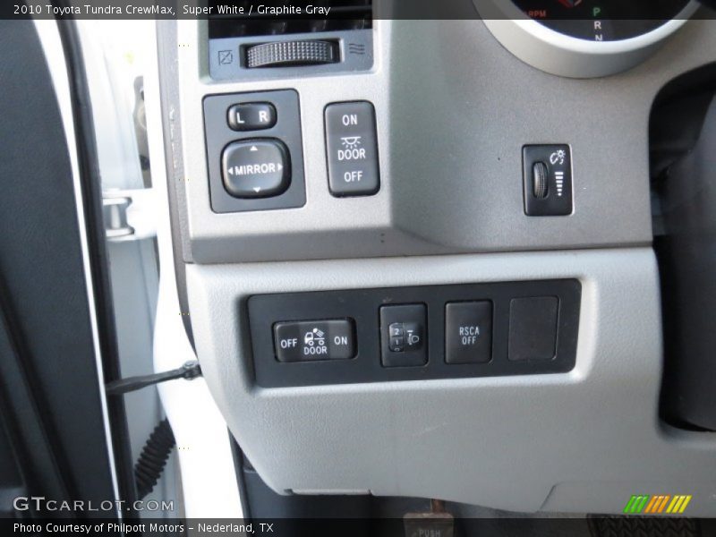 Super White / Graphite Gray 2010 Toyota Tundra CrewMax