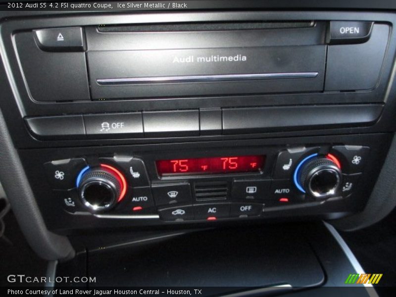 Controls of 2012 S5 4.2 FSI quattro Coupe