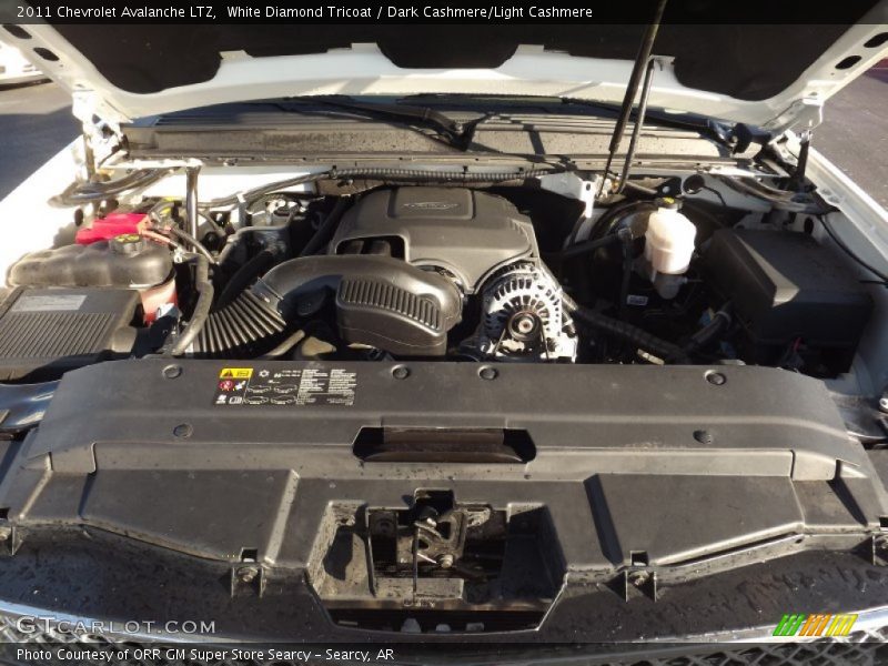 White Diamond Tricoat / Dark Cashmere/Light Cashmere 2011 Chevrolet Avalanche LTZ