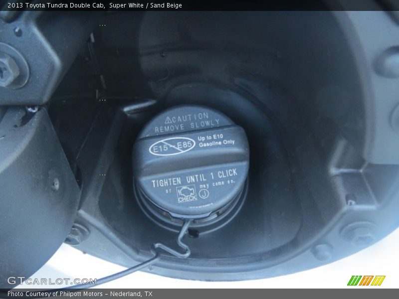 Super White / Sand Beige 2013 Toyota Tundra Double Cab