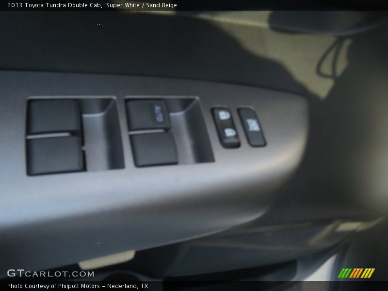 Super White / Sand Beige 2013 Toyota Tundra Double Cab