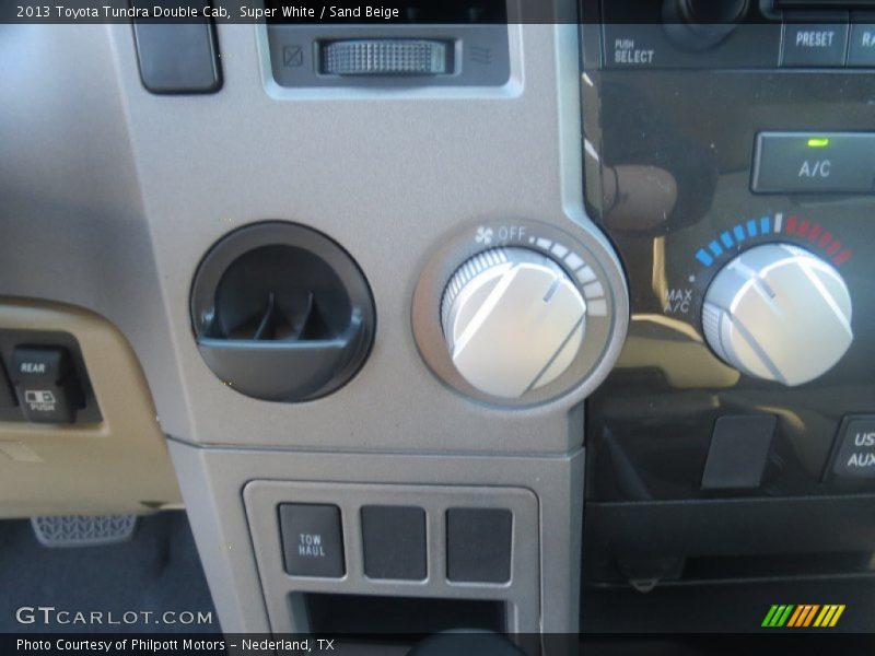 Super White / Sand Beige 2013 Toyota Tundra Double Cab
