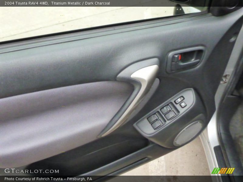 Titanium Metallic / Dark Charcoal 2004 Toyota RAV4 4WD