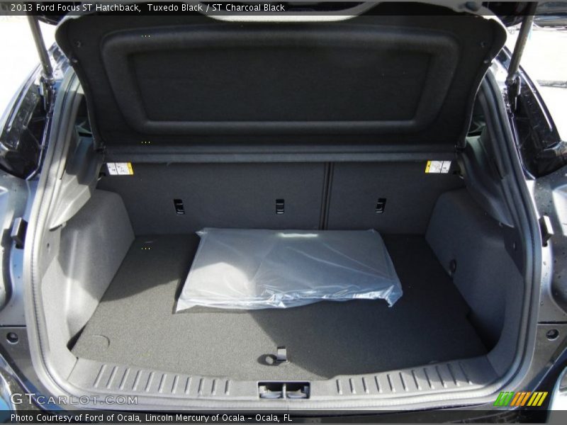  2013 Focus ST Hatchback Trunk