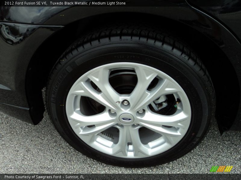 Tuxedo Black Metallic / Medium Light Stone 2012 Ford Fusion SE V6