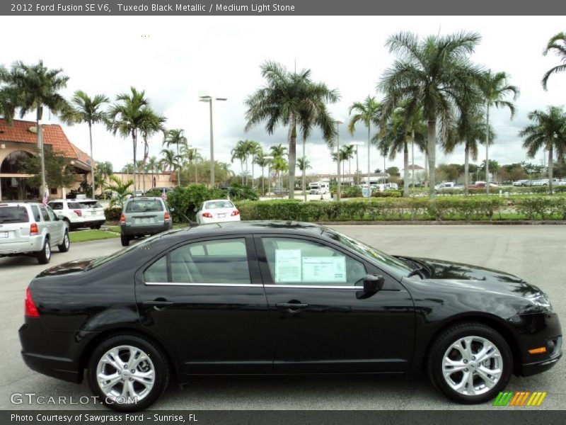 Tuxedo Black Metallic / Medium Light Stone 2012 Ford Fusion SE V6