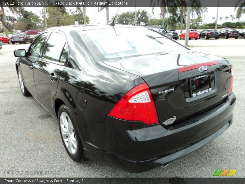 Tuxedo Black Metallic / Medium Light Stone 2012 Ford Fusion SE V6