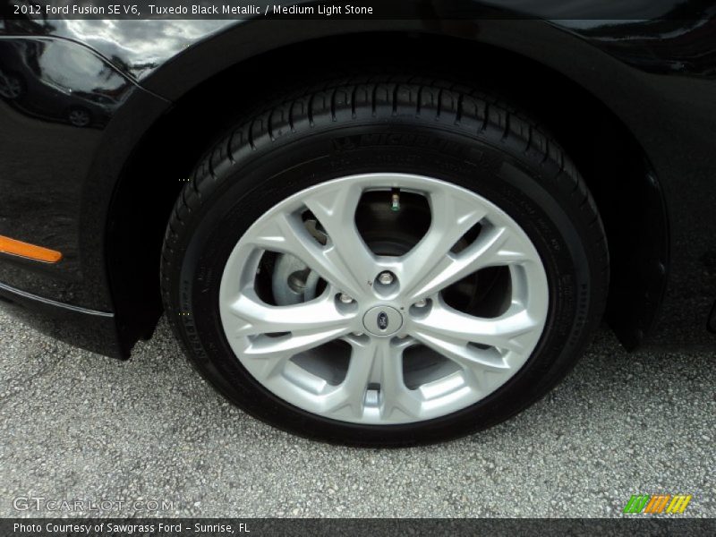 Tuxedo Black Metallic / Medium Light Stone 2012 Ford Fusion SE V6
