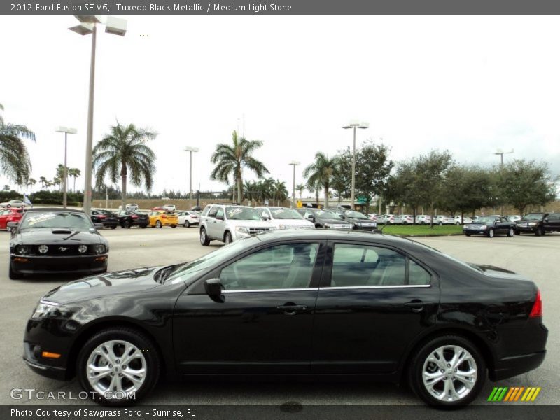 Tuxedo Black Metallic / Medium Light Stone 2012 Ford Fusion SE V6