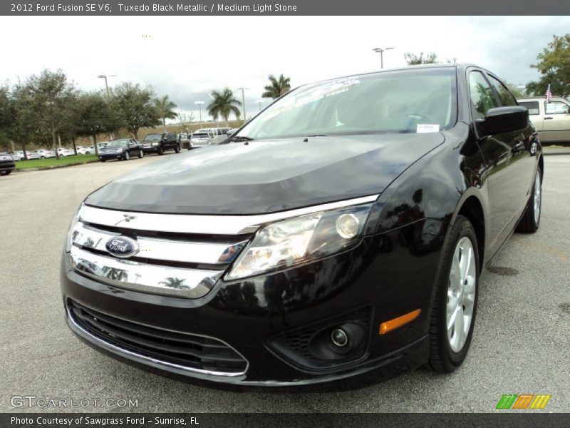 Tuxedo Black Metallic / Medium Light Stone 2012 Ford Fusion SE V6