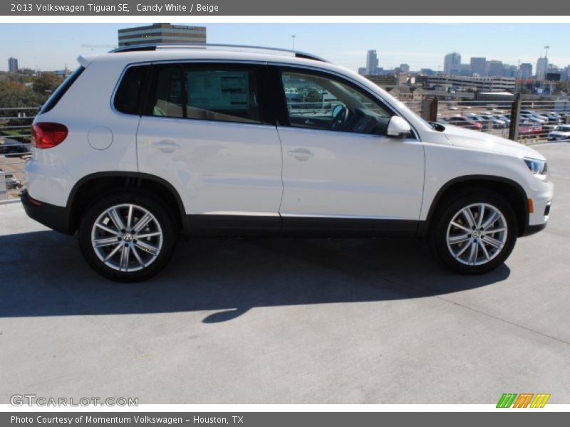 Candy White / Beige 2013 Volkswagen Tiguan SE