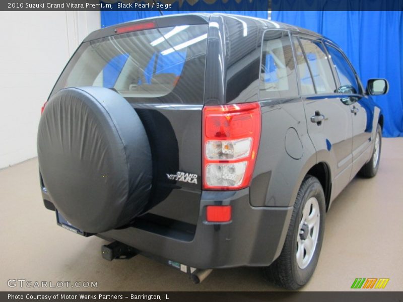 Black Pearl / Beige 2010 Suzuki Grand Vitara Premium