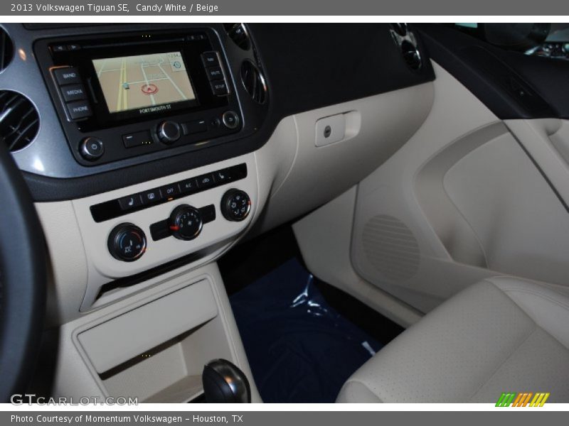 Candy White / Beige 2013 Volkswagen Tiguan SE
