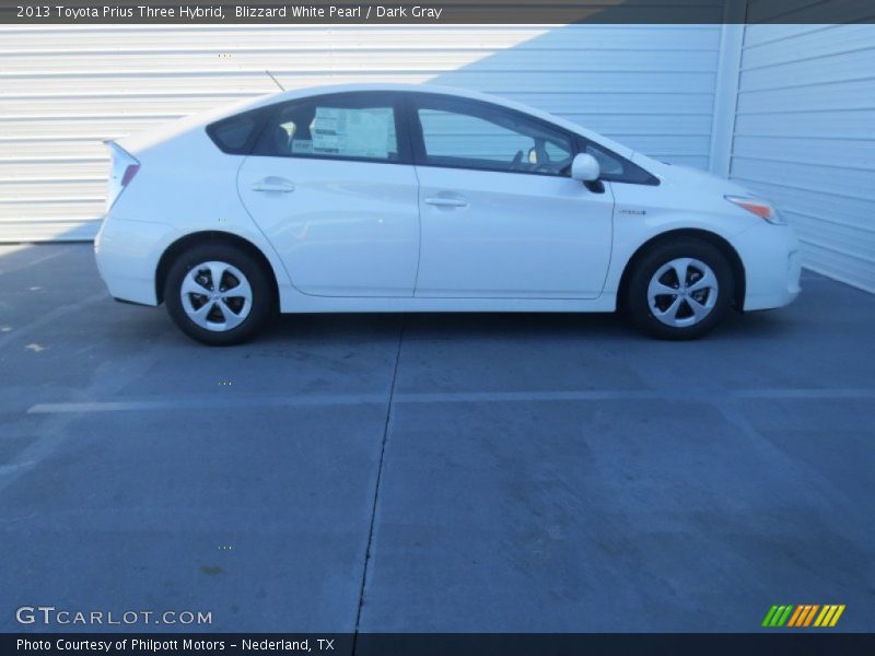 Blizzard White Pearl / Dark Gray 2013 Toyota Prius Three Hybrid