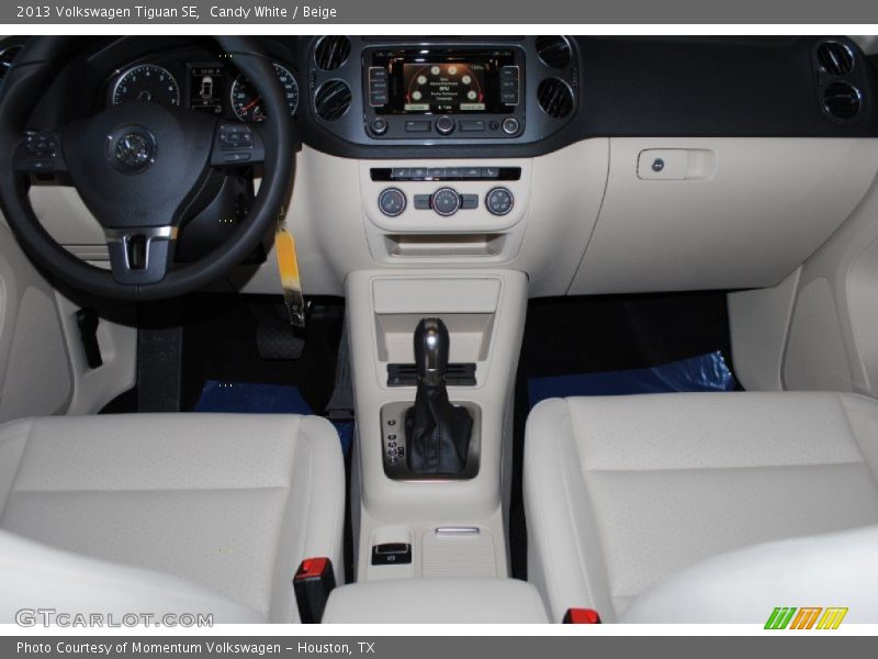 Candy White / Beige 2013 Volkswagen Tiguan SE