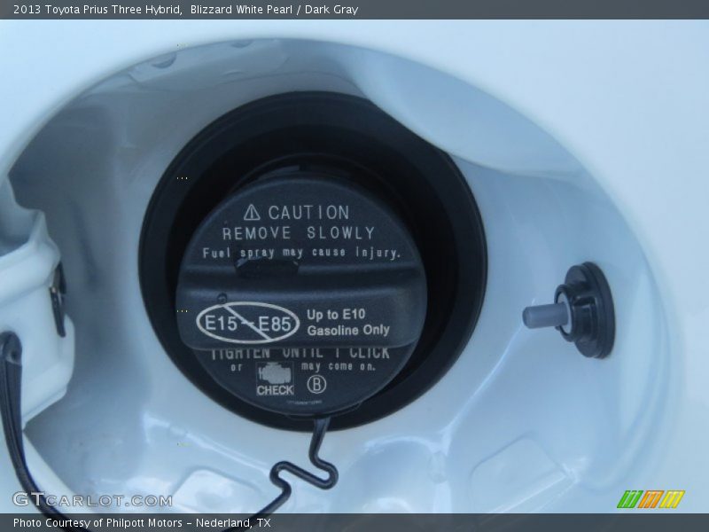 Blizzard White Pearl / Dark Gray 2013 Toyota Prius Three Hybrid