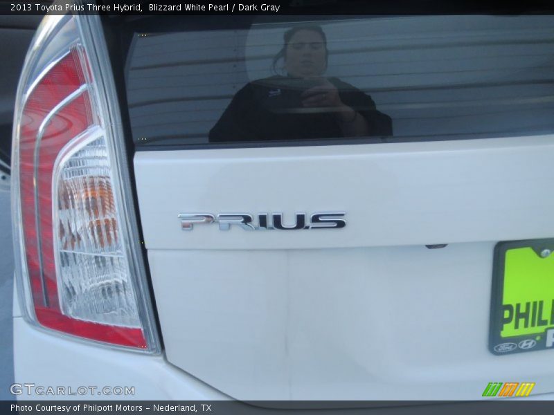 Blizzard White Pearl / Dark Gray 2013 Toyota Prius Three Hybrid