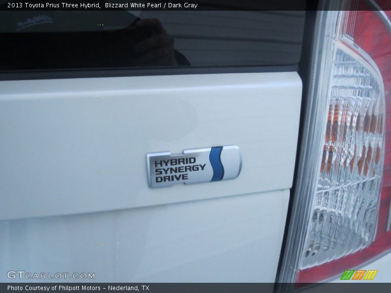 Blizzard White Pearl / Dark Gray 2013 Toyota Prius Three Hybrid