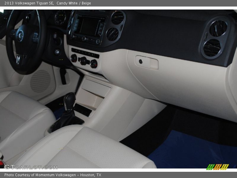Candy White / Beige 2013 Volkswagen Tiguan SE