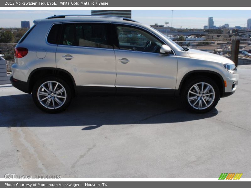 White Gold Metallic / Beige 2013 Volkswagen Tiguan SE