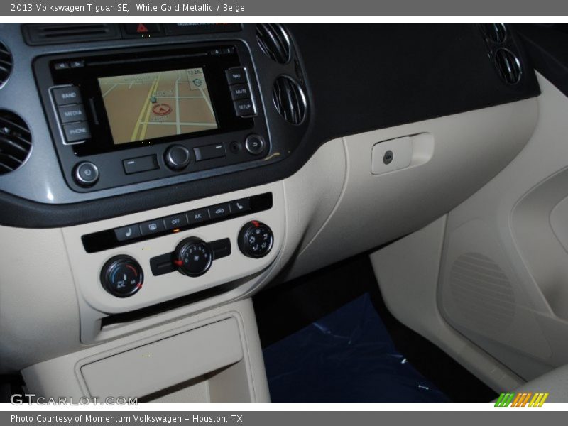 White Gold Metallic / Beige 2013 Volkswagen Tiguan SE